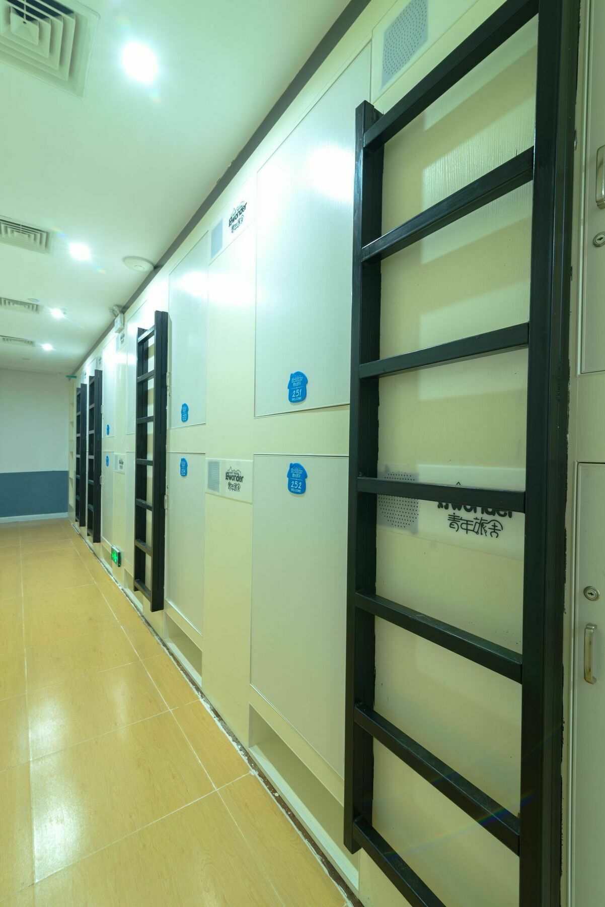 Wonder Youth Hostel Nanning Exterior foto